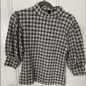 Ann Taylor shimmer houndstooth puff sleeve blouse
